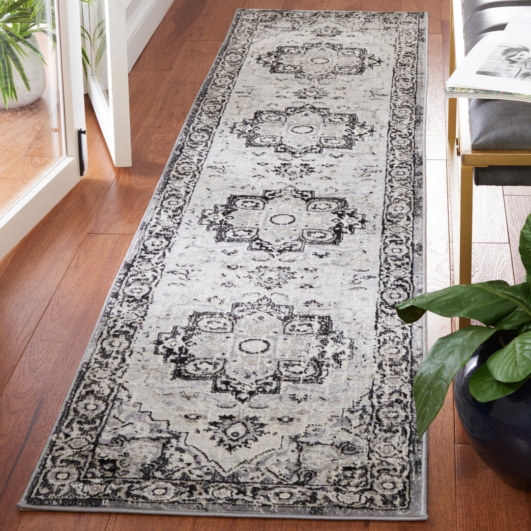 SAFAVIEH Brentwood Collection BNT837Z Black / Ivory Rug Image 2