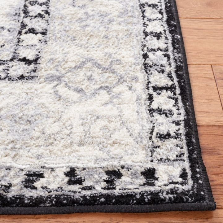 SAFAVIEH Brentwood Collection BNT851Z Black / Grey Rug Image 3