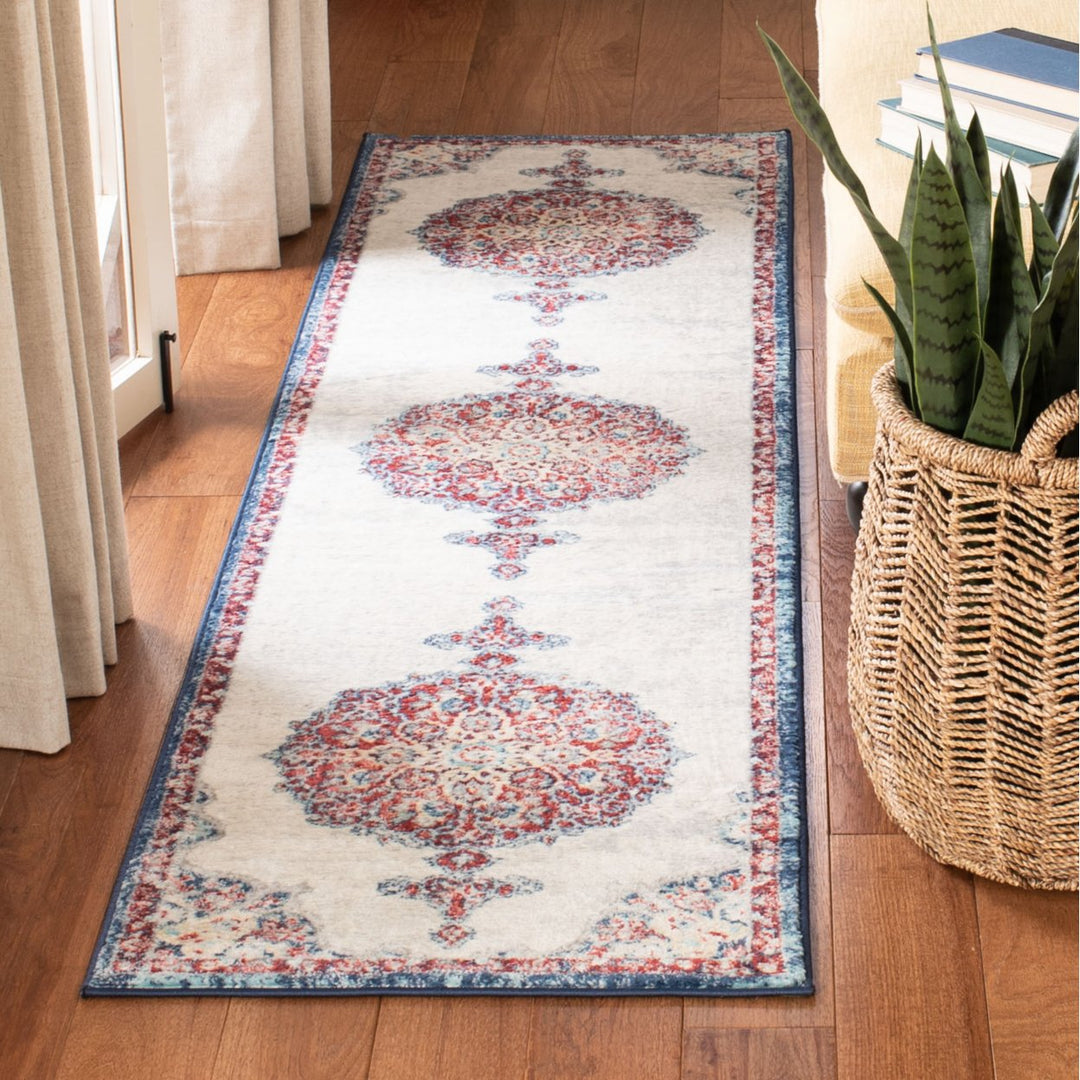 SAFAVIEH Brentwood Collection BNT867A Ivory / Red Rug Image 3