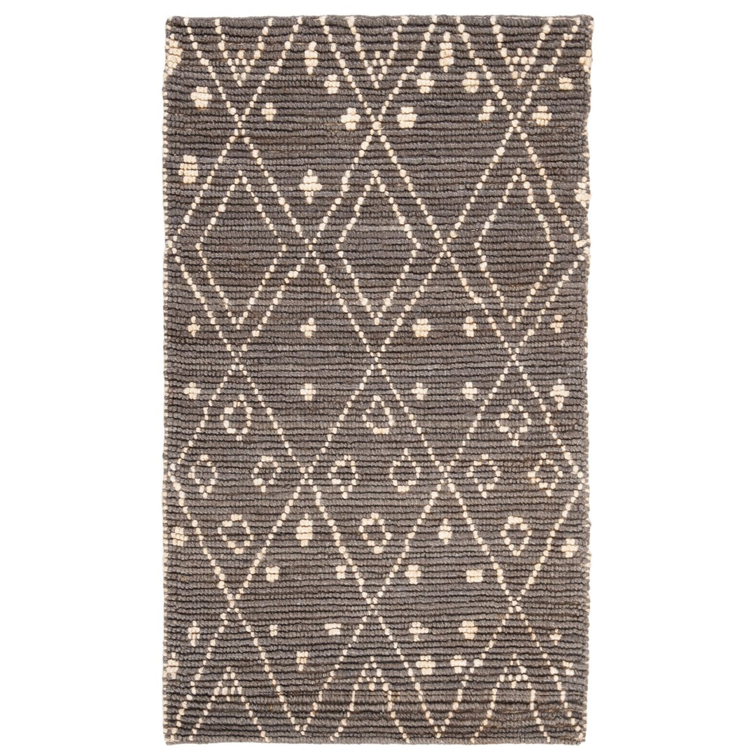 SAFAVIEH Bohemian BOH705F Handwoven Grey / White Rug Image 1