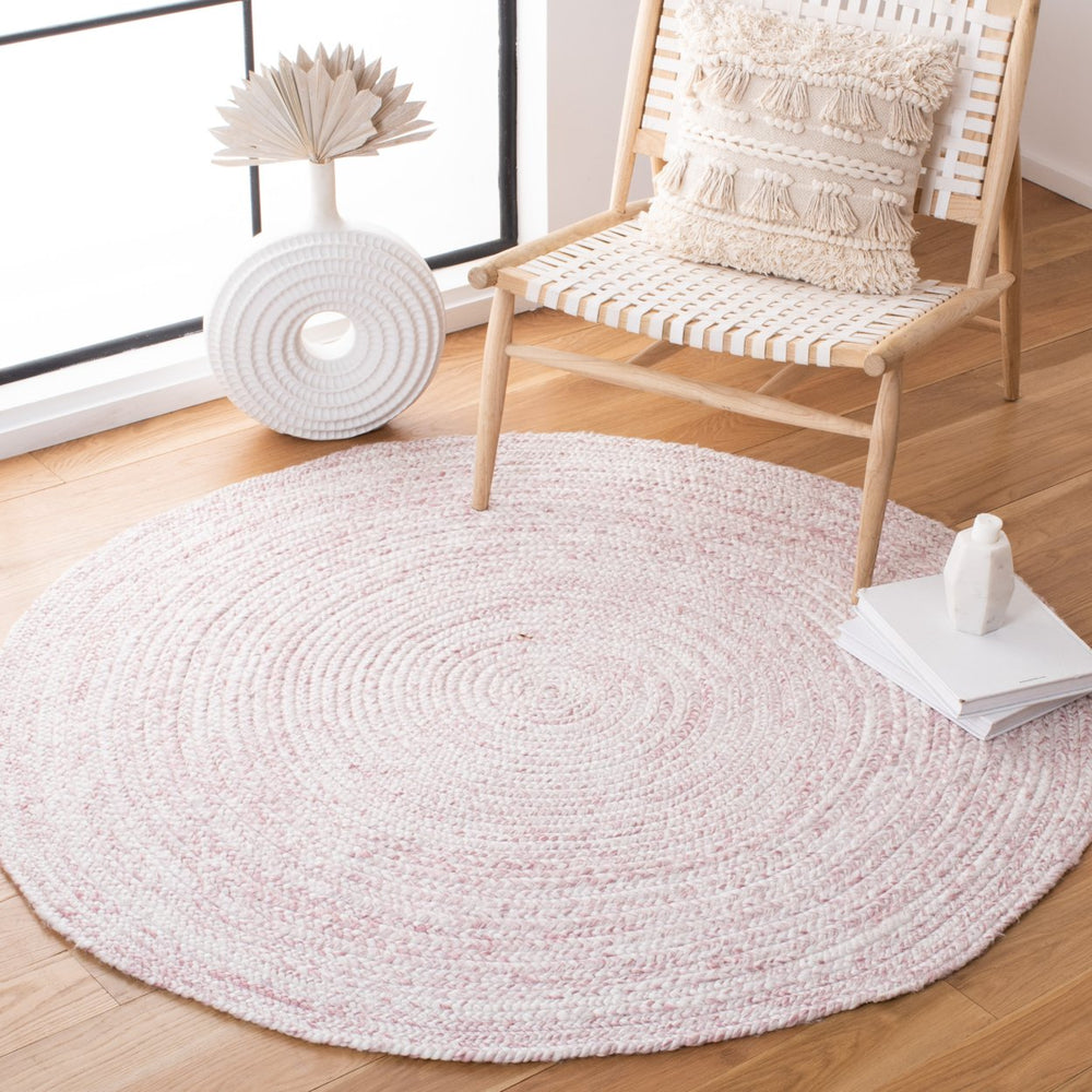 SAFAVIEH Braided BRD271U Handmade Ivory / Pink Rug Image 2