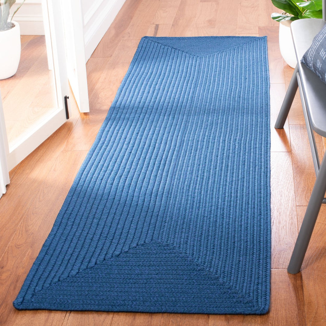 SAFAVIEH Braided Collection BRD315M Handwoven Blue Rug Image 9