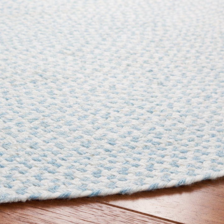 SAFAVIEH Braided BRD801B Handwoven Ivory /Light Blue Rug Image 3