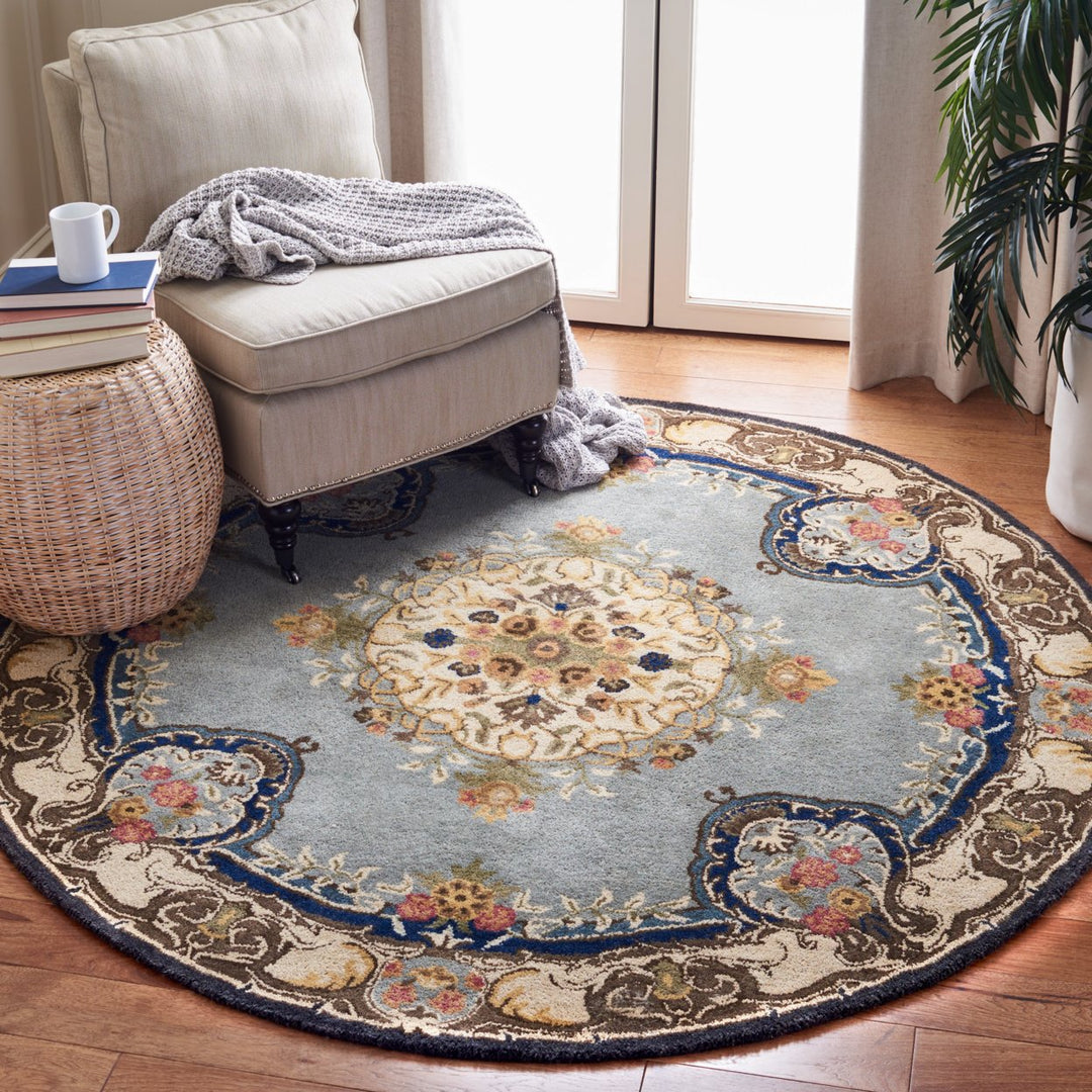 SAFAVIEH Bergama BRG141A Handmade Light Blue / Ivory Rug Image 2