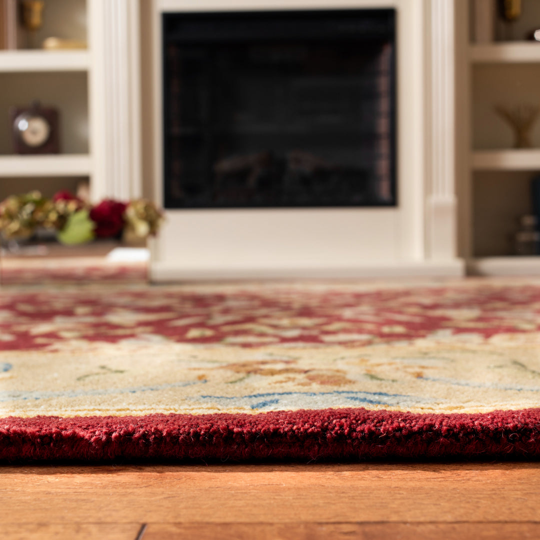 SAFAVIEH Bergama BRG164A Handmade Red / Dark Beige Rug Image 7