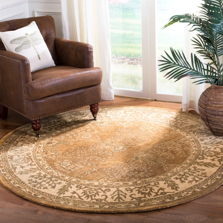 SAFAVIEH Bergama BRG190A Handmade Light Brown /Beige Rug Image 10