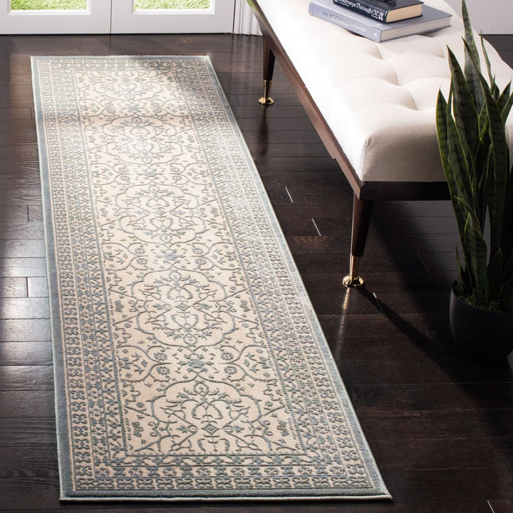 SAFAVIEH Brilliance Collection BRL508A Cream / Sage Rug Image 2