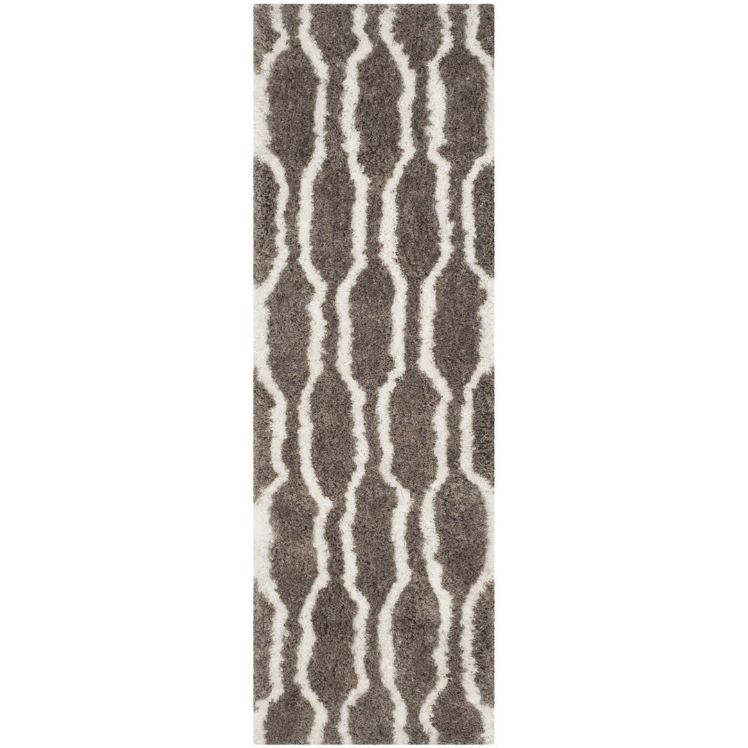 SAFAVIEH Barcelona Shag BSG322B Silver / Ivory Rug Image 5