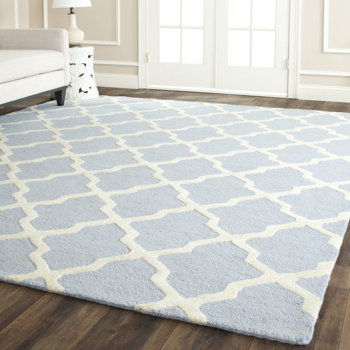 SAFAVIEH Cambridge CAM121A Light Blue / Ivory Rug Image 1