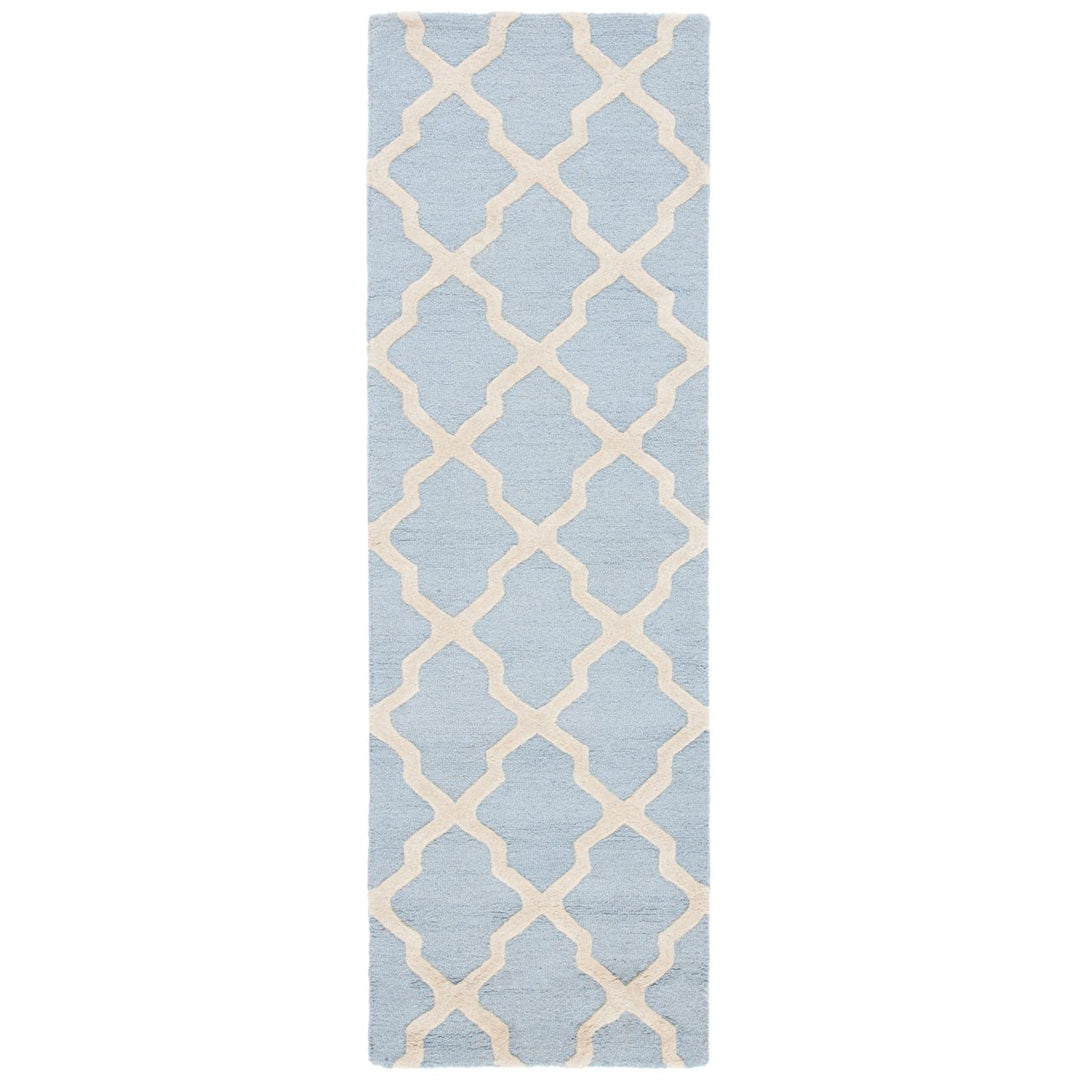 SAFAVIEH Cambridge CAM121A Light Blue / Ivory Rug Image 1