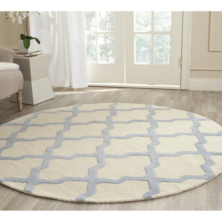 SAFAVIEH Cambridge CAM121F Ivory / Light Blue Rug Image 2