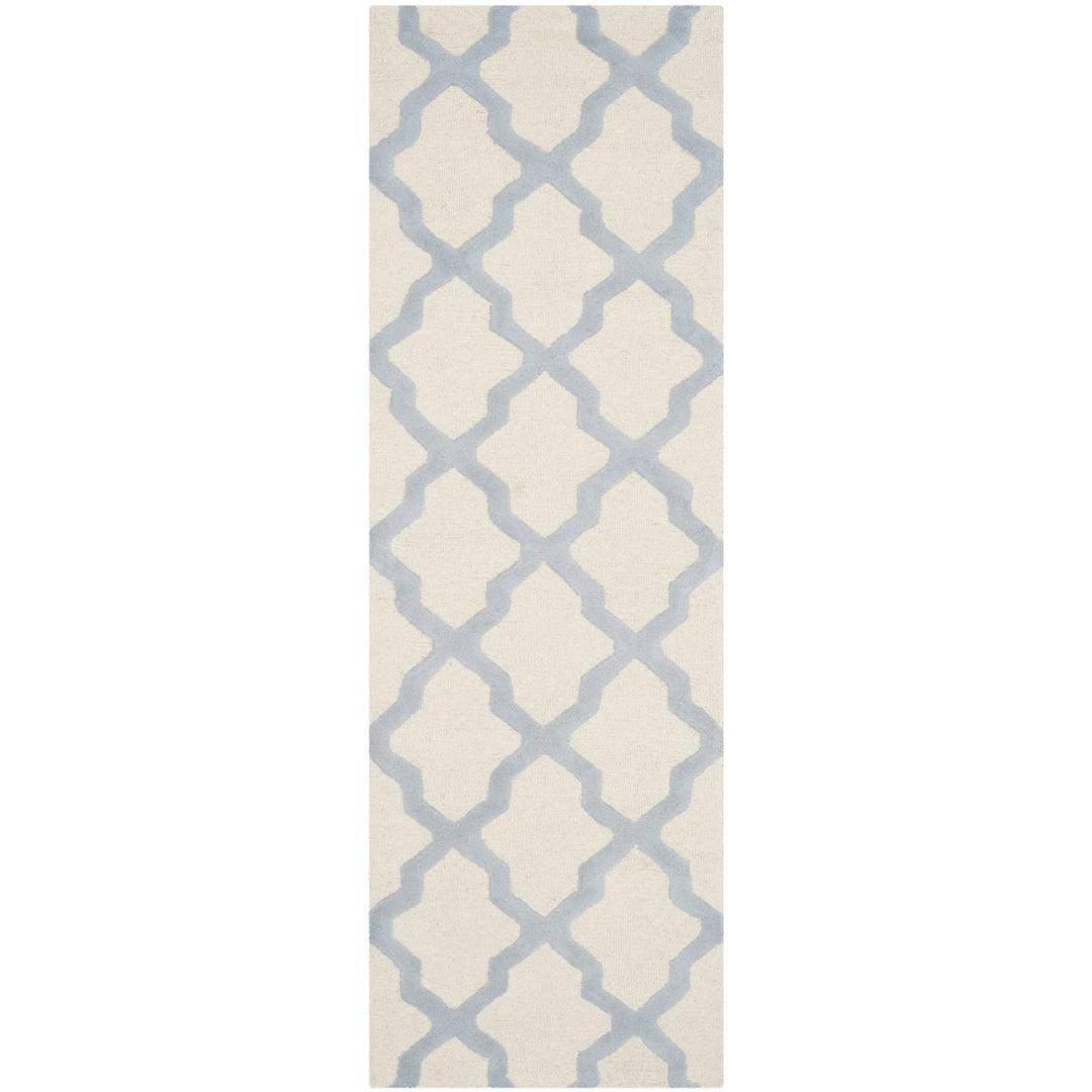 SAFAVIEH Cambridge CAM121F Ivory / Light Blue Rug Image 1