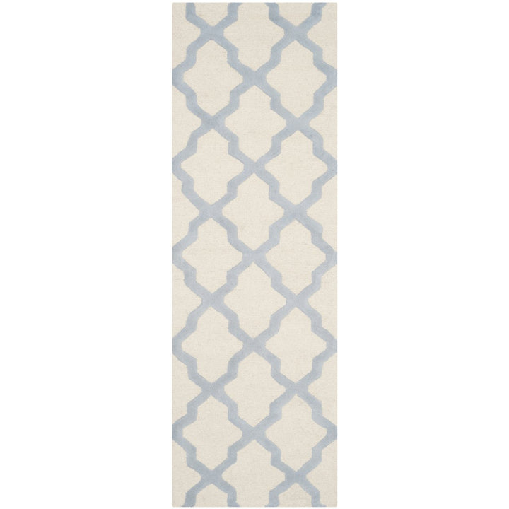 SAFAVIEH Cambridge CAM121F Ivory / Light Blue Rug Image 1