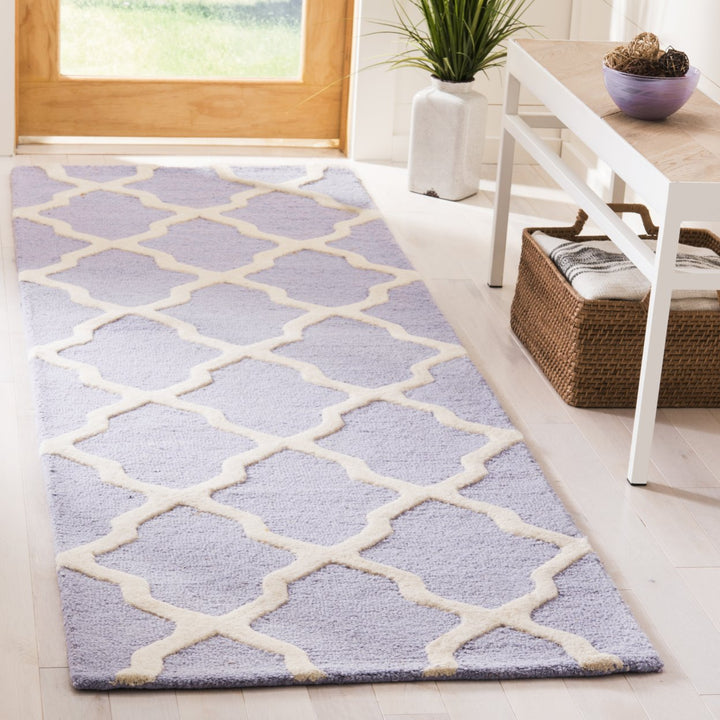 SAFAVIEH Cambridge CAM121C Lavender / Ivory Rug Image 10