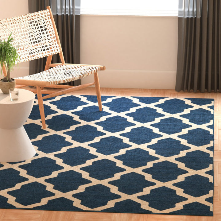 SAFAVIEH Cambridge CAM121G Navy Blue / Ivory Rug Image 1