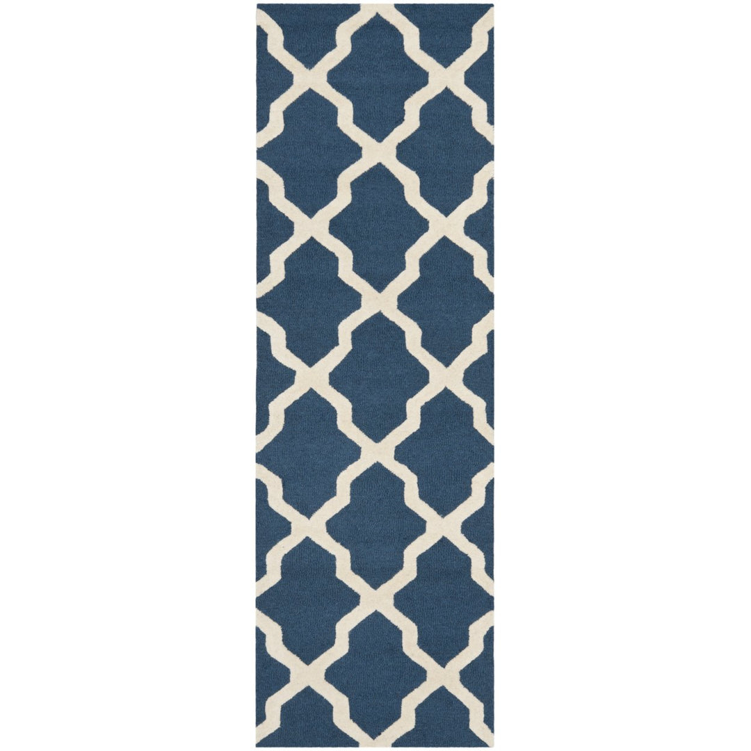 SAFAVIEH Cambridge CAM121G Navy Blue / Ivory Rug Image 5