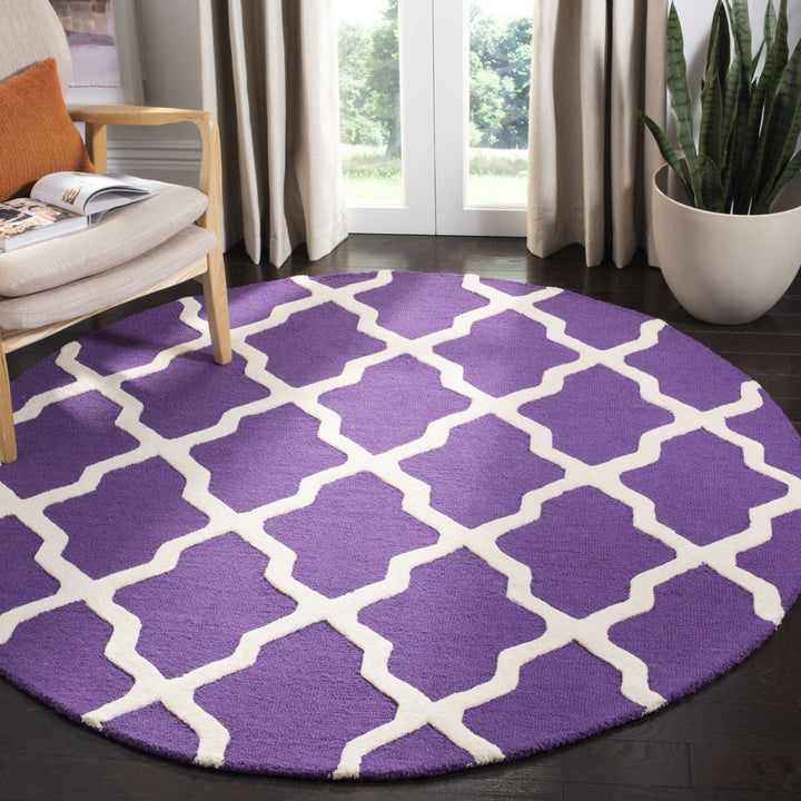 SAFAVIEH Cambridge CAM121K Handmade Purple /Ivory Rug Image 2