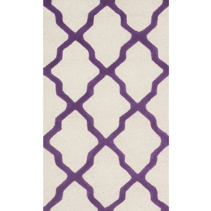 SAFAVIEH Cambridge CAM121V Handmade Ivory /Purple Rug Image 1