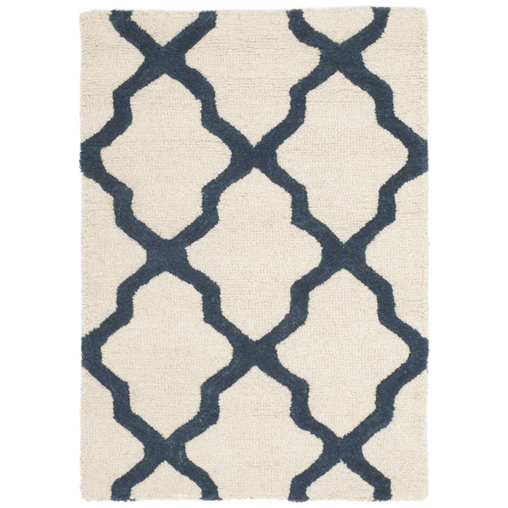 SAFAVIEH Cambridge CAM121Z Handmade Ivory / Navy Rug Image 8