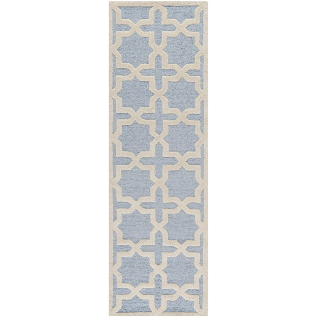 SAFAVIEH Cambridge CAM125A Light Blue / Ivory Rug Image 1