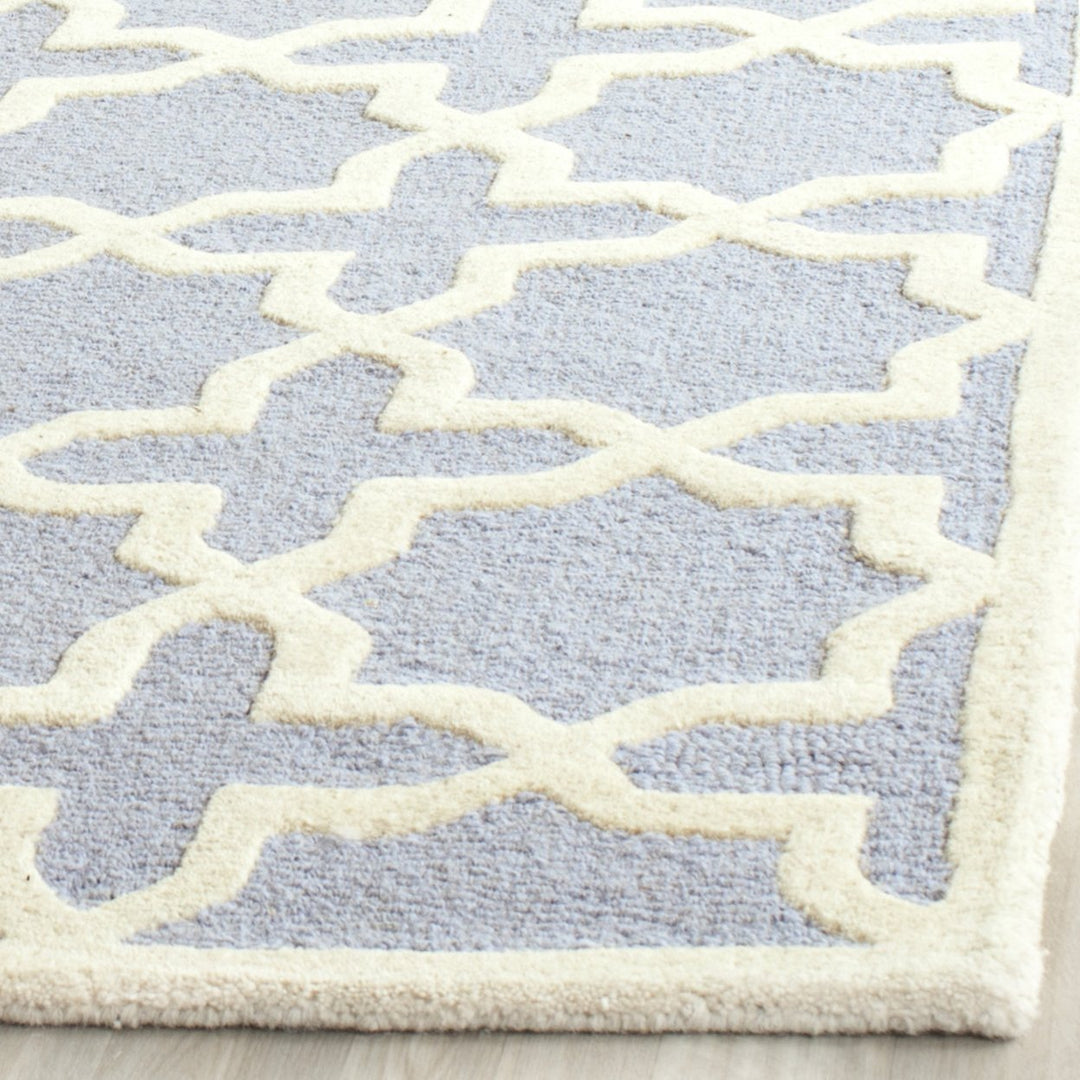 SAFAVIEH Cambridge CAM125A Light Blue / Ivory Rug Image 7