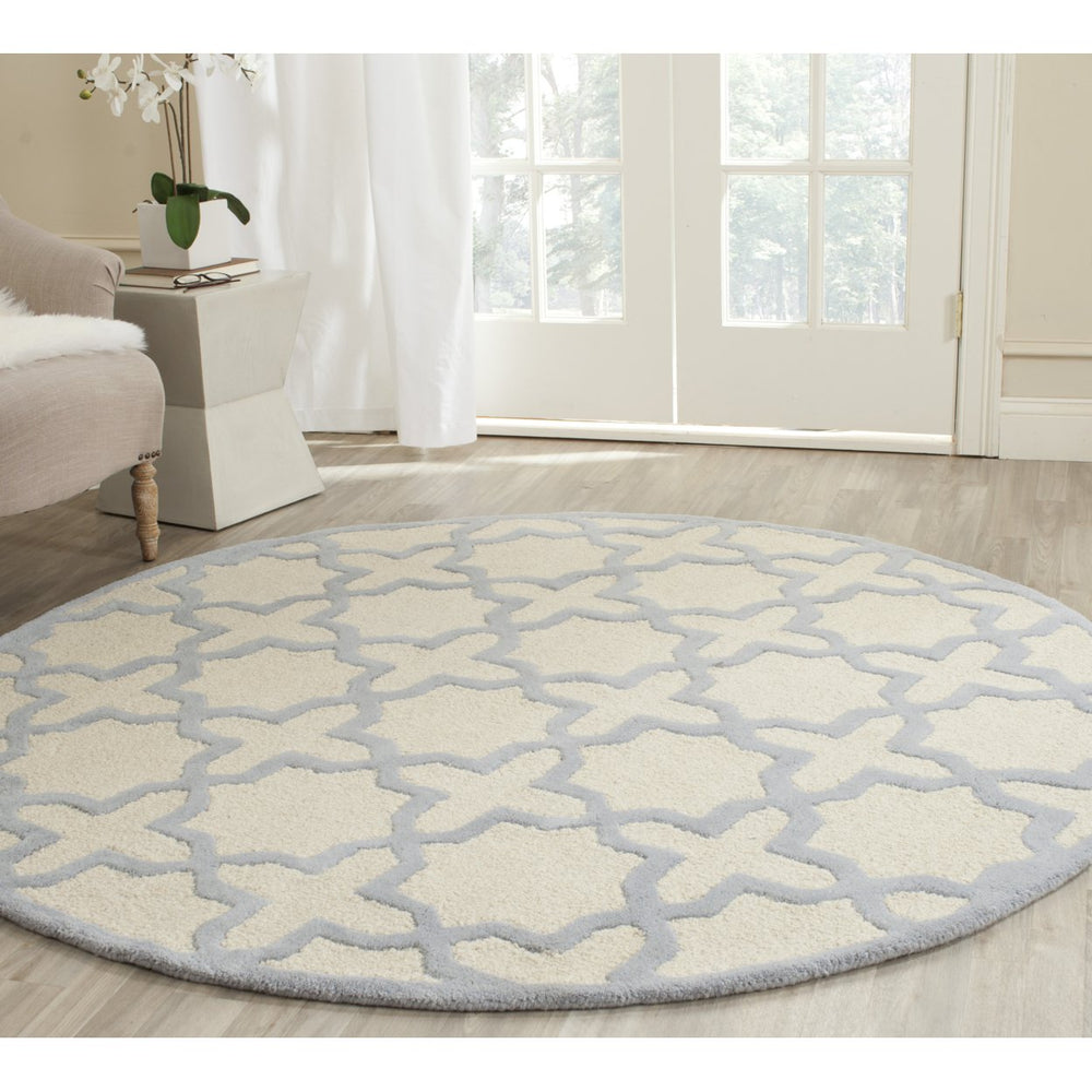 SAFAVIEH Cambridge CAM125F Ivory / Light Blue Rug Image 2