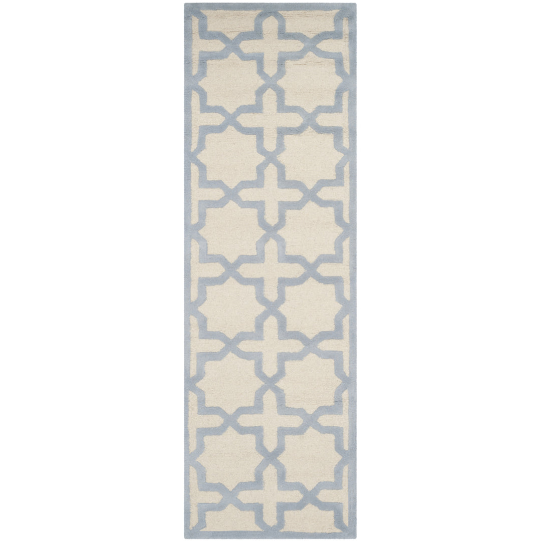 SAFAVIEH Cambridge CAM125F Ivory / Light Blue Rug Image 5