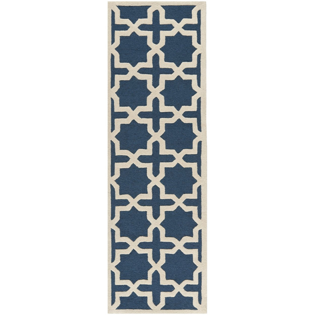 SAFAVIEH Cambridge CAM125G Navy Blue / Ivory Rug Image 1