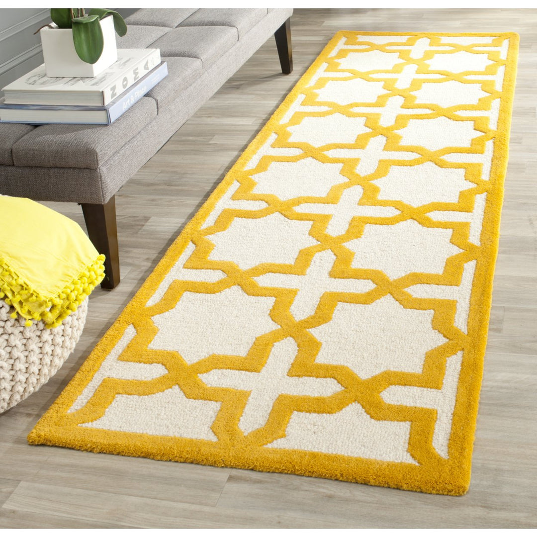 SAFAVIEH Cambridge CAM125U Handmade Ivory / Gold Rug Image 3