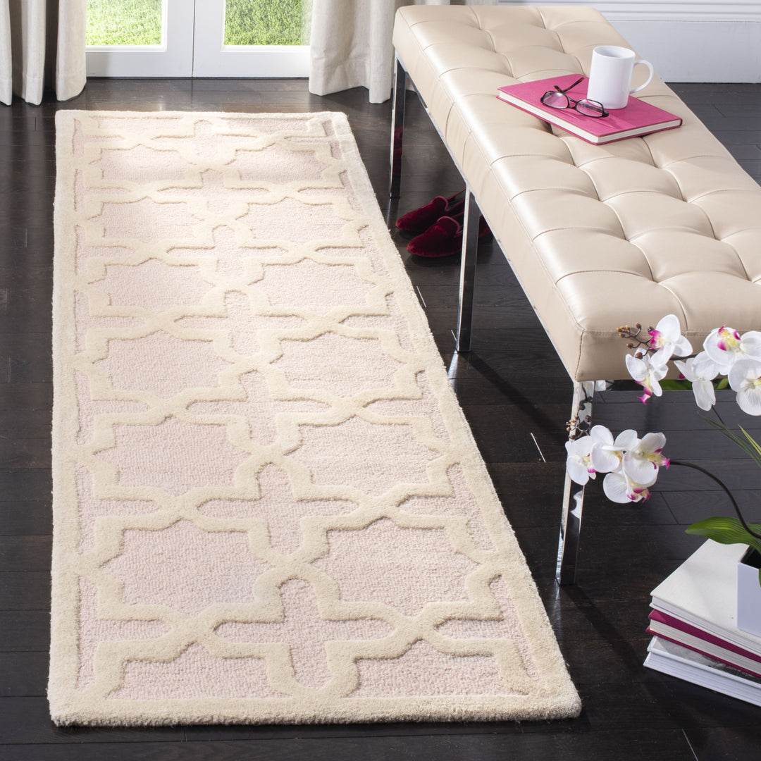 SAFAVIEH Cambridge CAM125M Light Pink / Ivory Rug Image 11