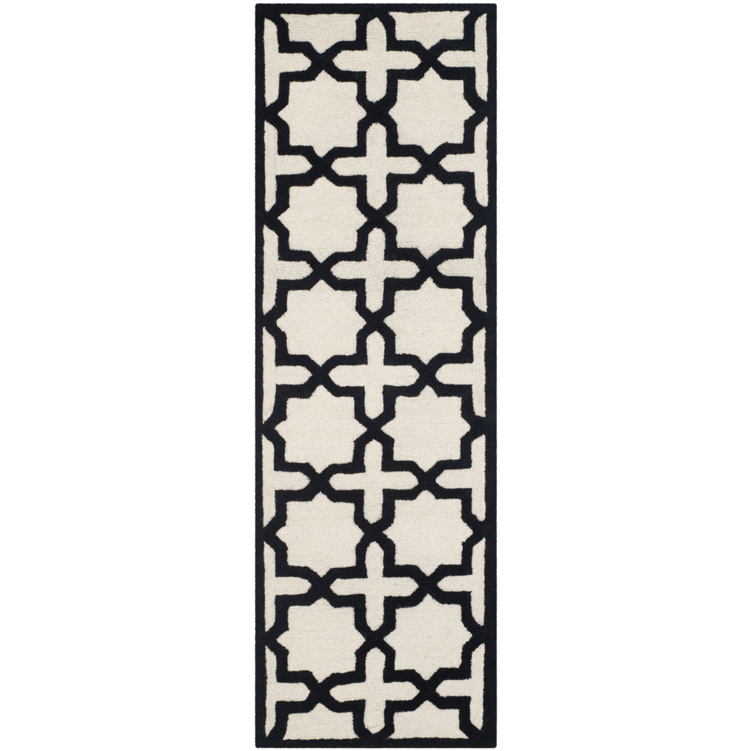 SAFAVIEH Cambridge CAM125W Handmade Ivory / Black Rug Image 5