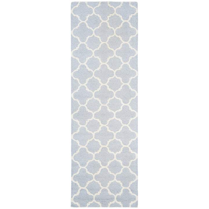 SAFAVIEH Cambridge CAM130A Light Blue / Ivory Rug Image 5