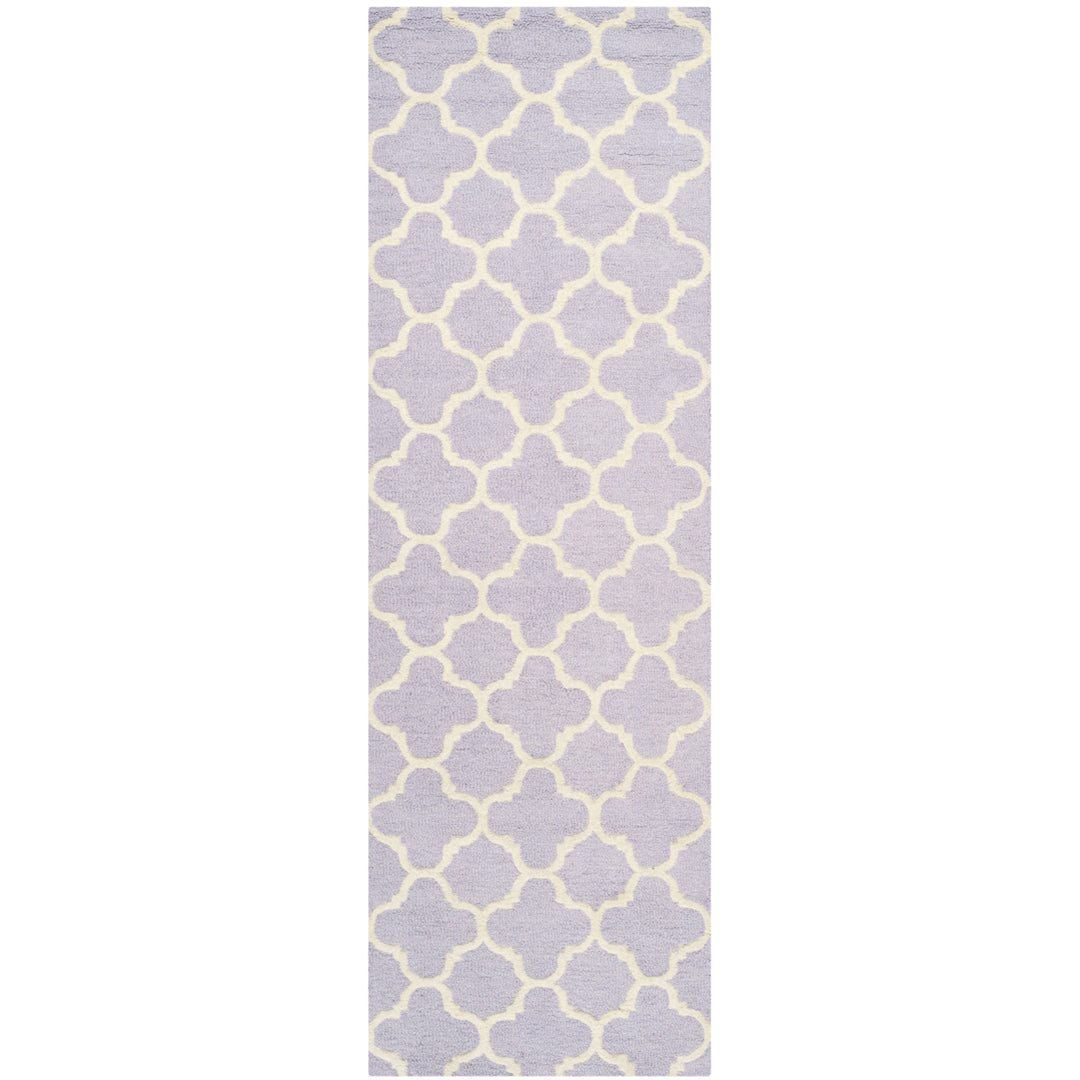 SAFAVIEH Cambridge CAM130C Lavender / Ivory Rug Image 5