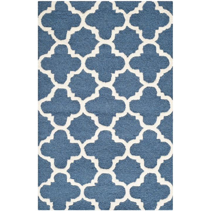 SAFAVIEH Cambridge CAM130G Handmade Navy / Ivory Rug Image 4