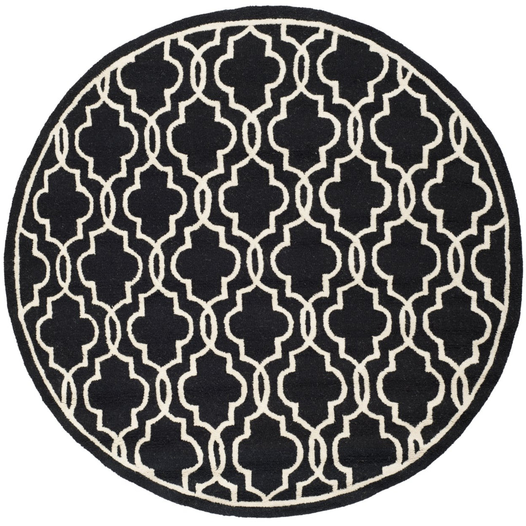 SAFAVIEH Cambridge CAM131E Handmade Black / Ivory Rug Image 4