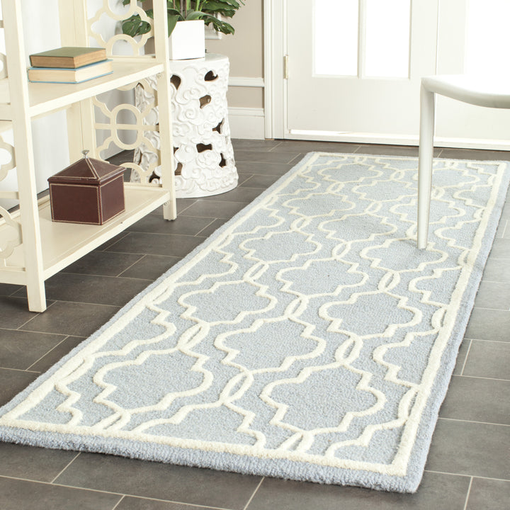 SAFAVIEH Cambridge CAM131A Light Blue / Ivory Rug Image 11