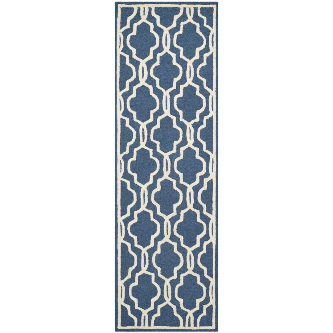 SAFAVIEH Cambridge CAM131G Handmade Navy / Ivory Rug Image 5