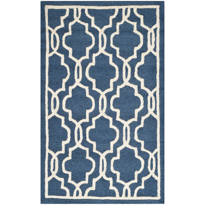 SAFAVIEH Cambridge CAM131G Handmade Navy / Ivory Rug Image 8