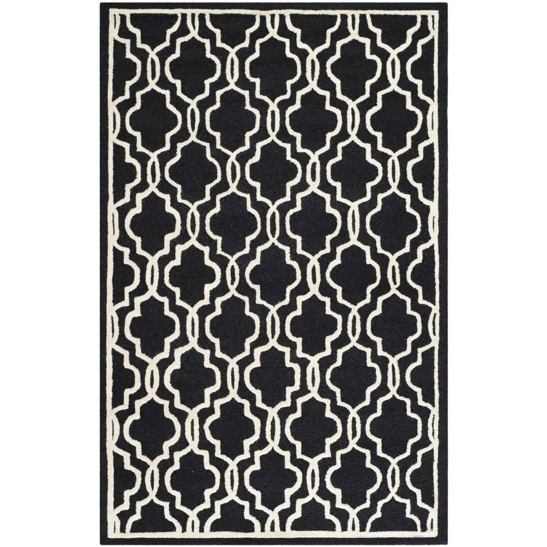 SAFAVIEH Cambridge CAM131E Handmade Black / Ivory Rug Image 1