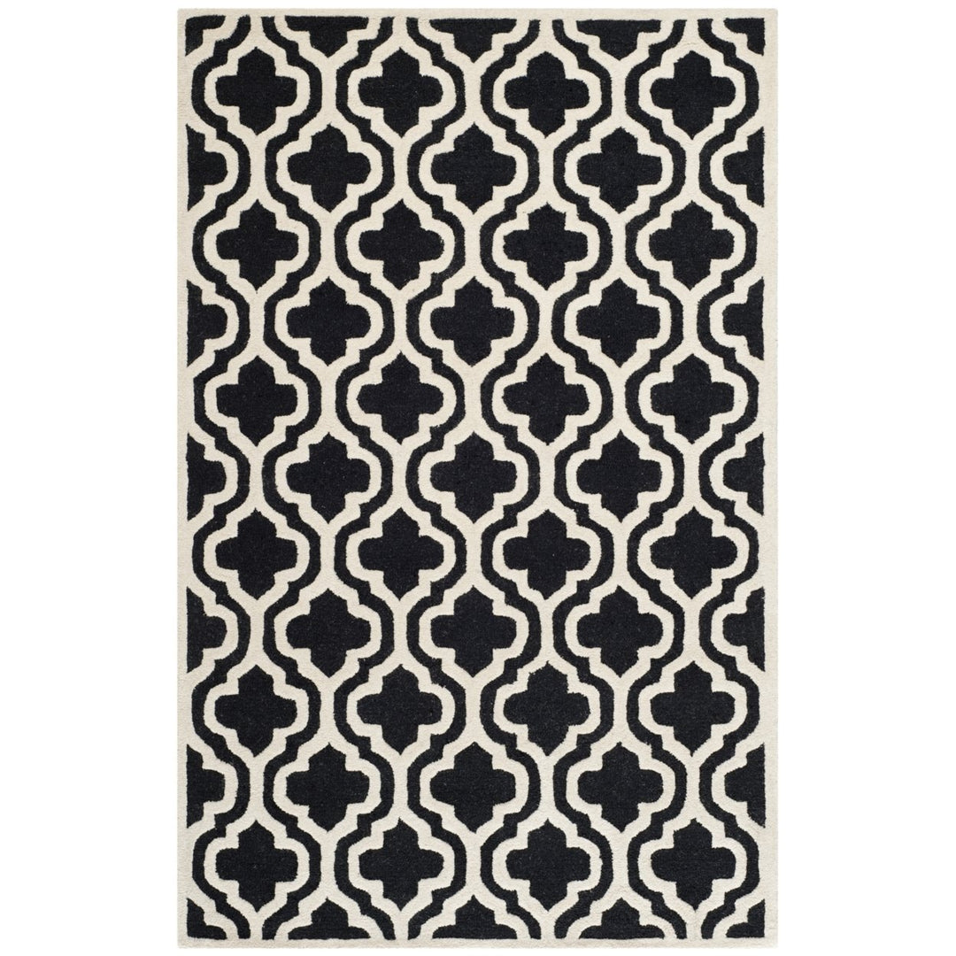 SAFAVIEH Cambridge CAM132E Handmade Black / Ivory Rug Image 11