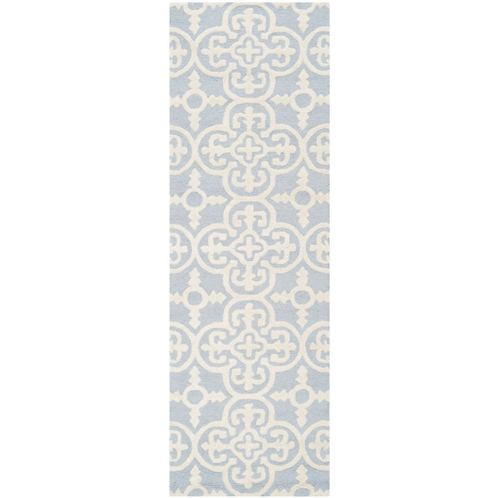 SAFAVIEH Cambridge CAM133A Light Blue / Ivory Rug Image 1