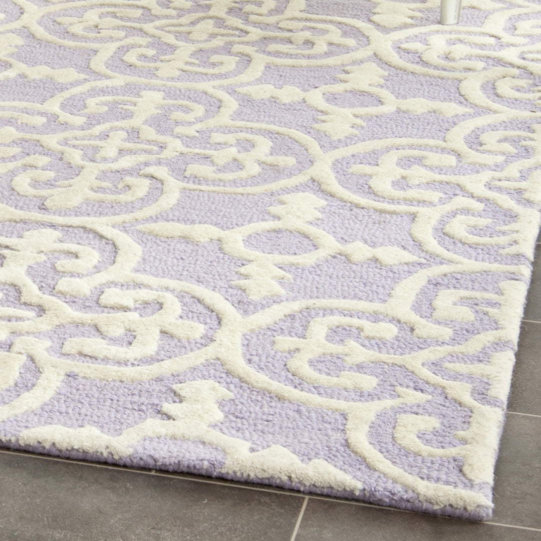 SAFAVIEH Cambridge CAM133C Lavender / Ivory Rug Image 7