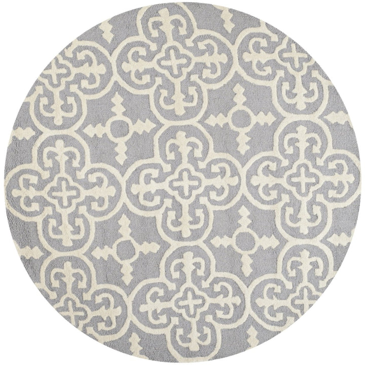 SAFAVIEH Cambridge CAM133D Handmade Silver /Ivory Rug Image 1