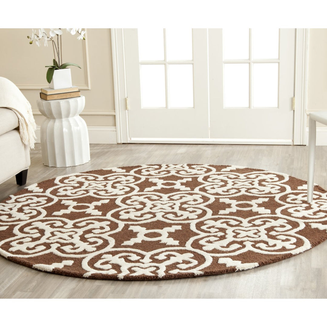 SAFAVIEH Cambridge CAM133H Dark Brown / Ivory Rug Image 2