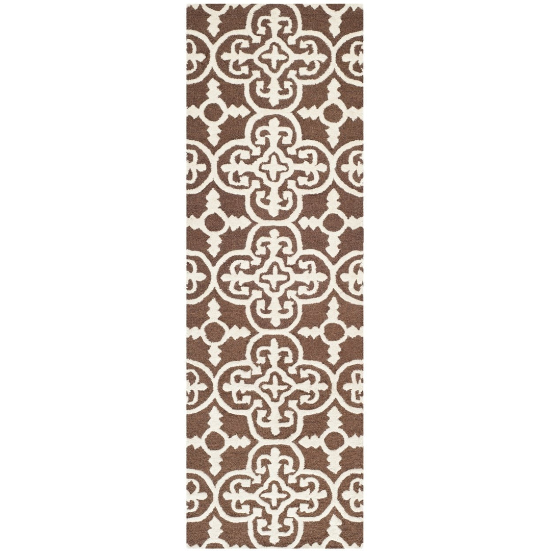 SAFAVIEH Cambridge CAM133H Dark Brown / Ivory Rug Image 5