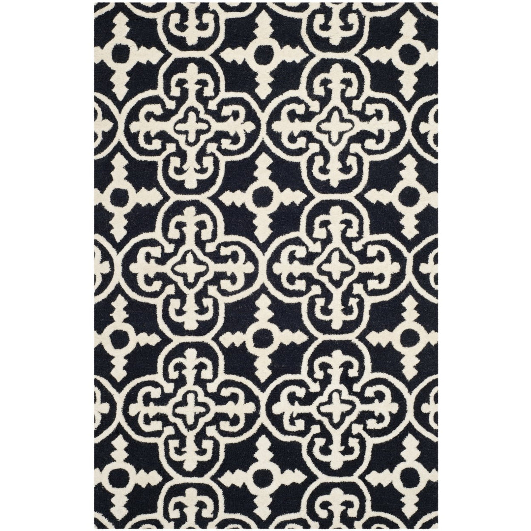 SAFAVIEH Cambridge CAM133E Handmade Black / Ivory Rug Image 1