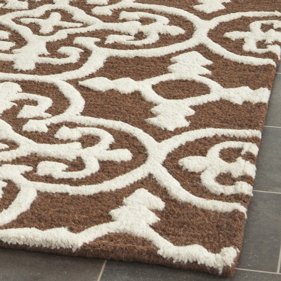 SAFAVIEH Cambridge CAM133H Dark Brown / Ivory Rug Image 7