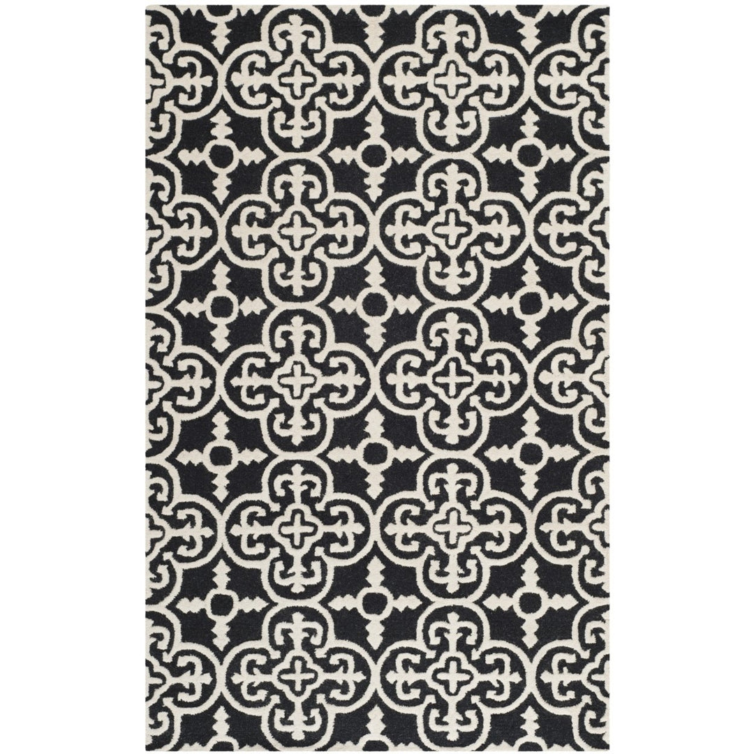 SAFAVIEH Cambridge CAM133E Handmade Black / Ivory Rug Image 10