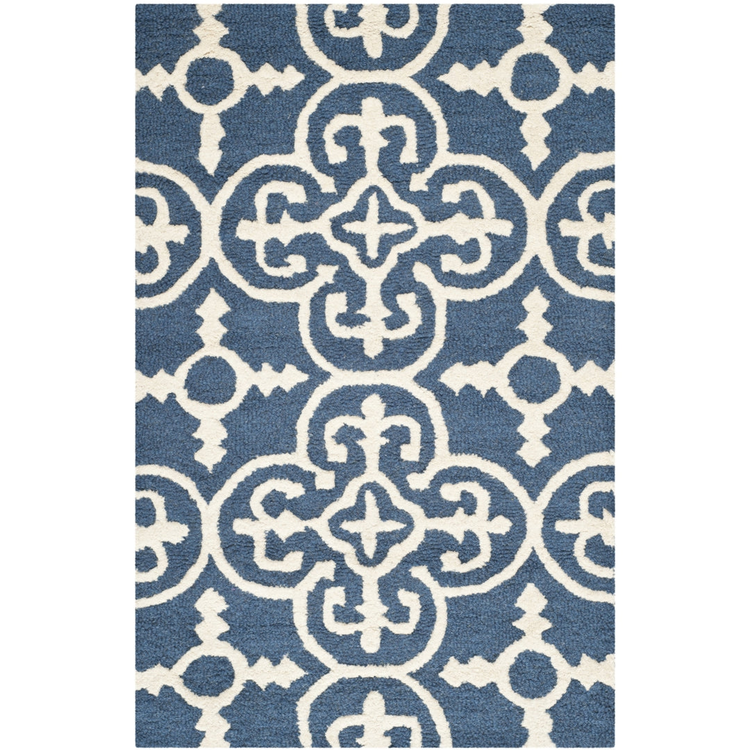 SAFAVIEH Cambridge CAM133G Handmade Navy / Ivory Rug Image 4