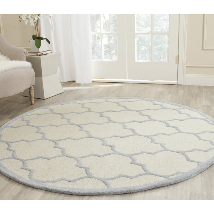 SAFAVIEH Cambridge CAM134F Ivory / Light Blue Rug Image 2